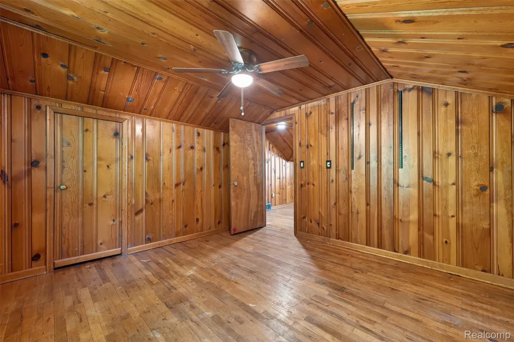11115 Mckinley Street Taylor City MI 48180