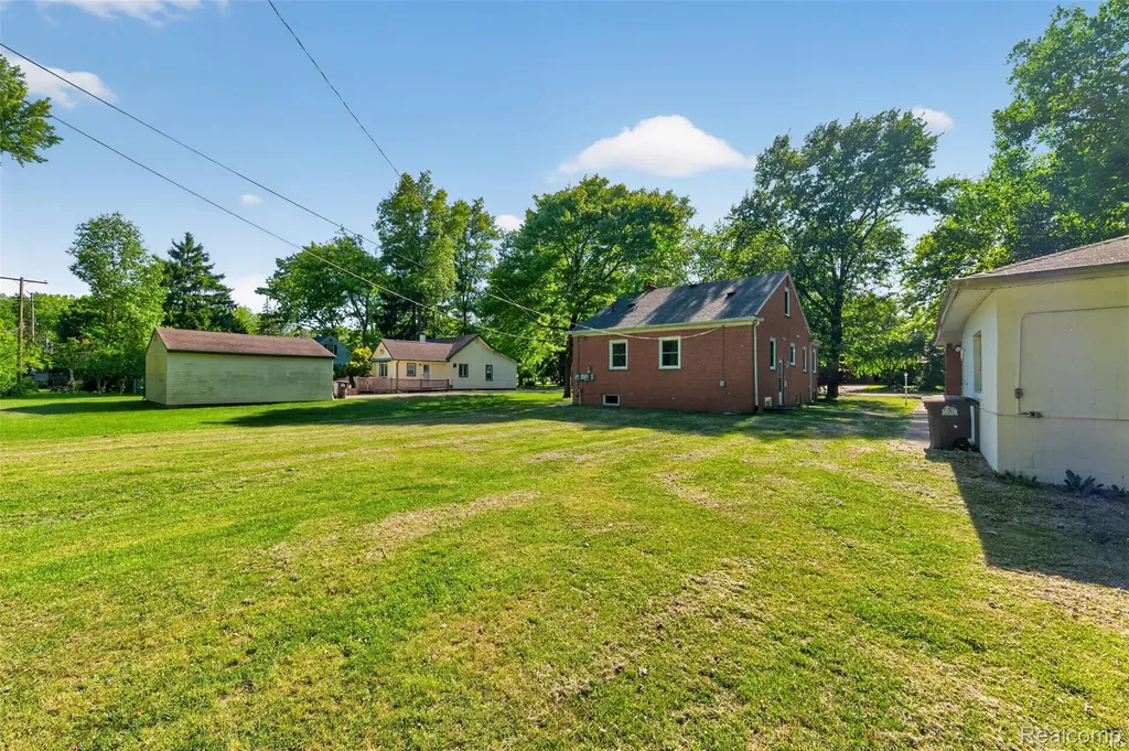 11115 Mckinley Street Taylor City MI 48180
