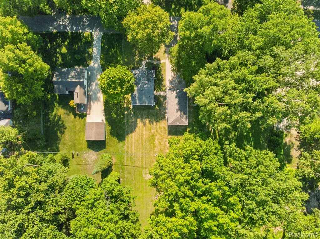 11115 Mckinley Street Taylor City MI 48180