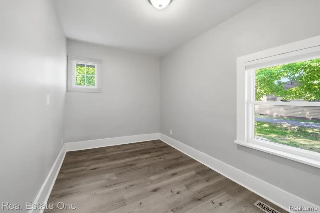 519 Franklin Street Brighton City MI 48116