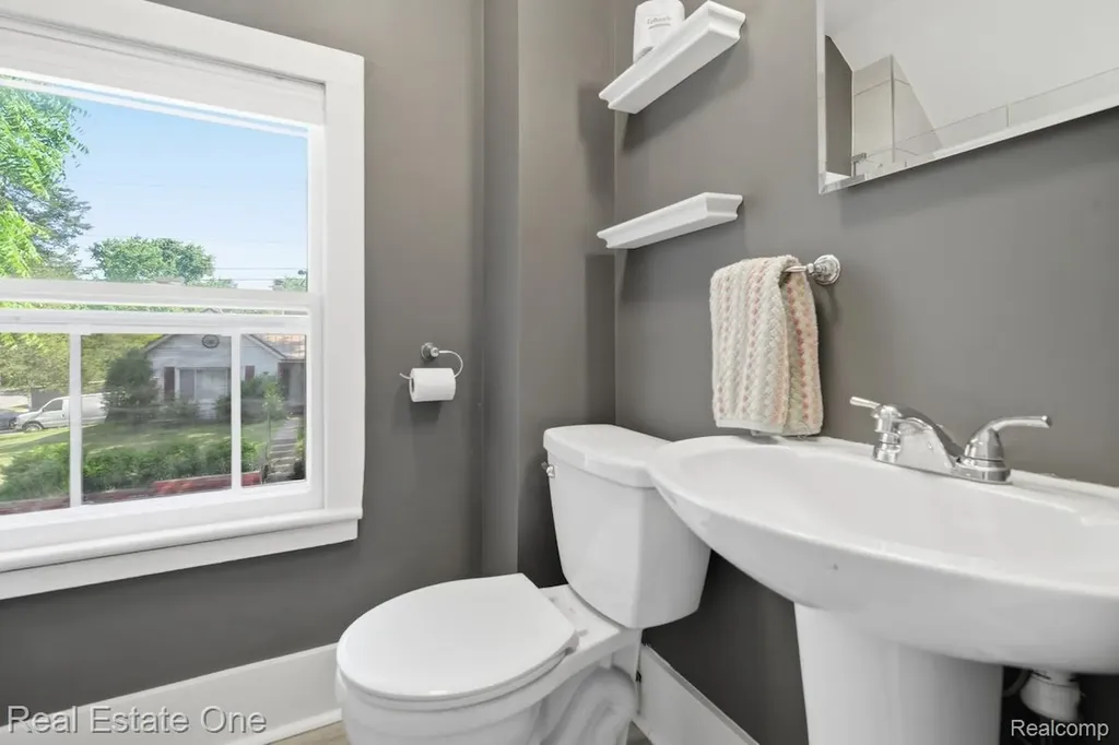 519 Franklin Street Brighton City MI 48116