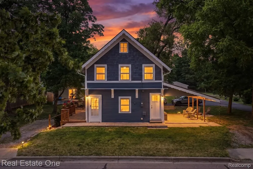 519 Franklin Street Brighton City MI 48116