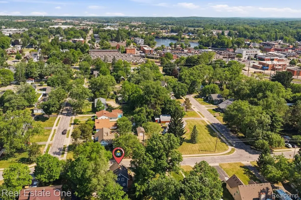 519 Franklin Street Brighton City MI 48116