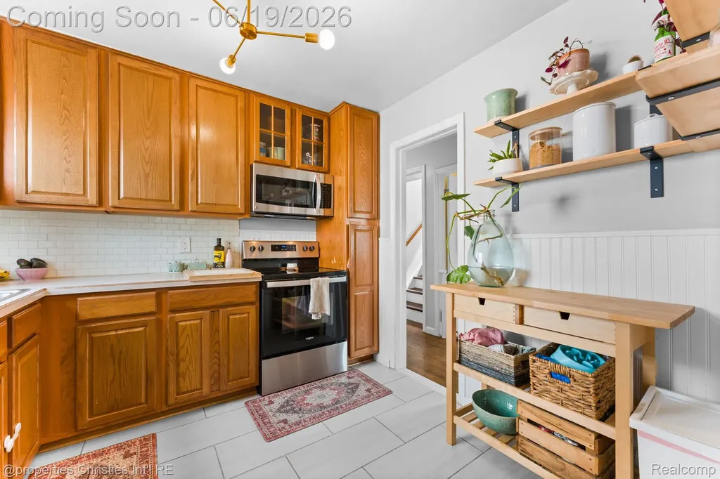 1921 E 4th Street Royal Oak City MI 48067