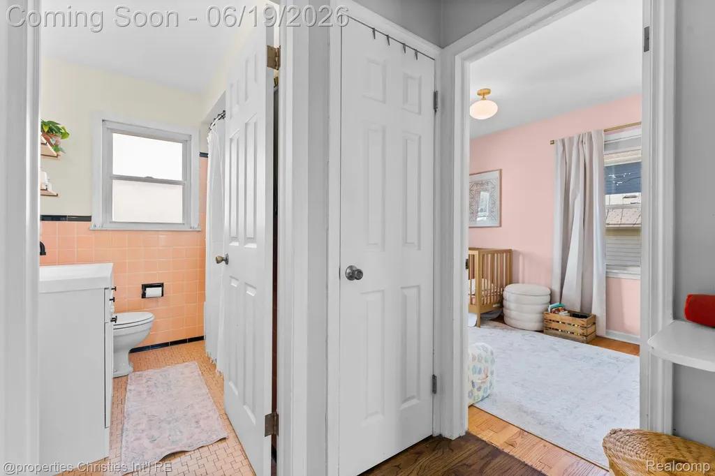 1921 E 4th Street Royal Oak City MI 48067