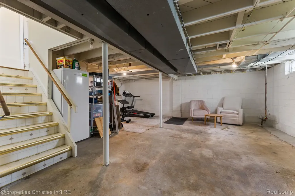 1921 E 4th Street Royal Oak City MI 48067