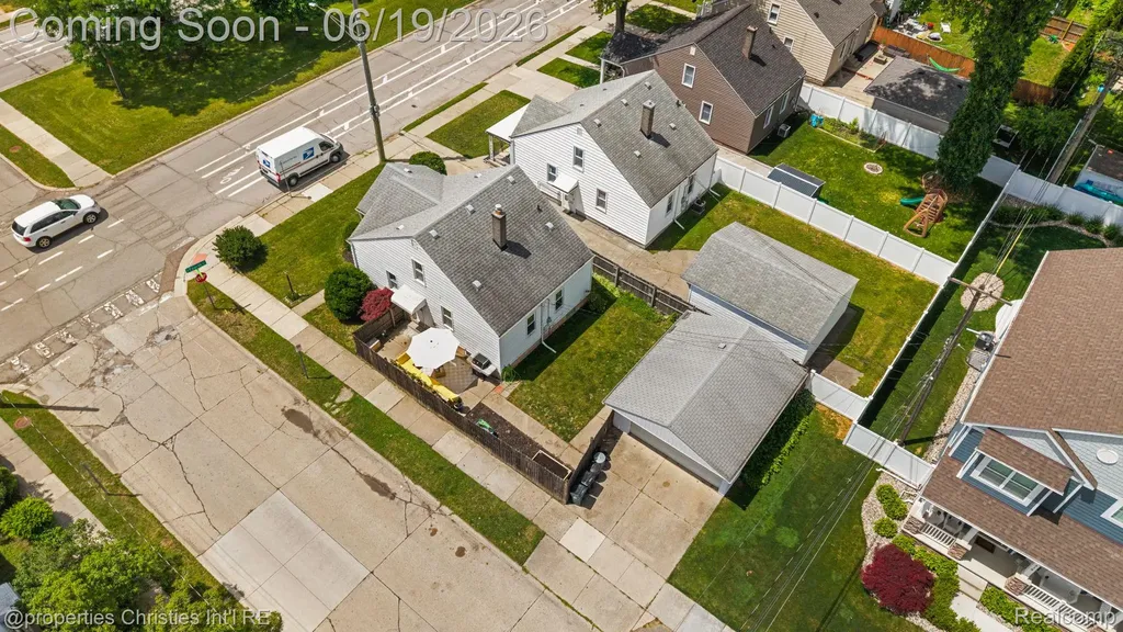 1921 E 4th Street Royal Oak City MI 48067