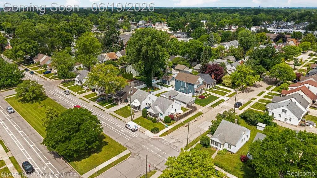 1921 E 4th Street Royal Oak City MI 48067