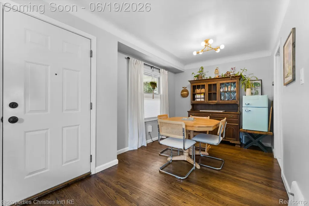 1921 E 4th Street Royal Oak City MI 48067
