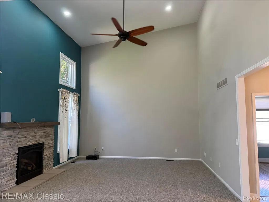 47272 Woodlong Drive Canton Charter Township MI 48187