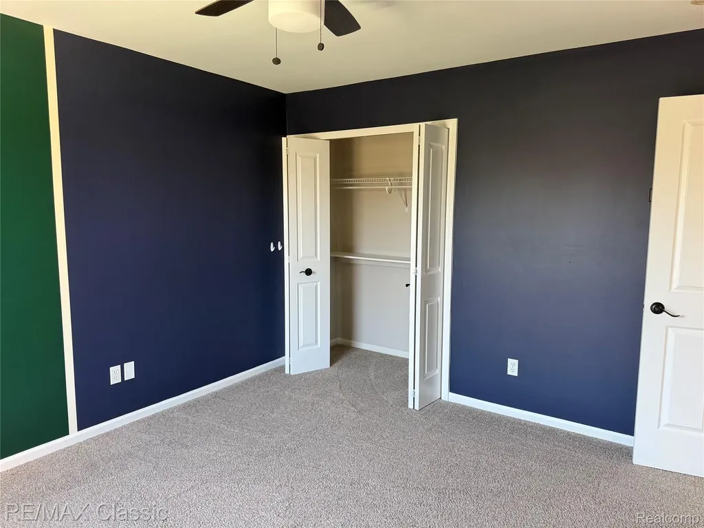 47272 Woodlong Drive Canton Charter Township MI 48187