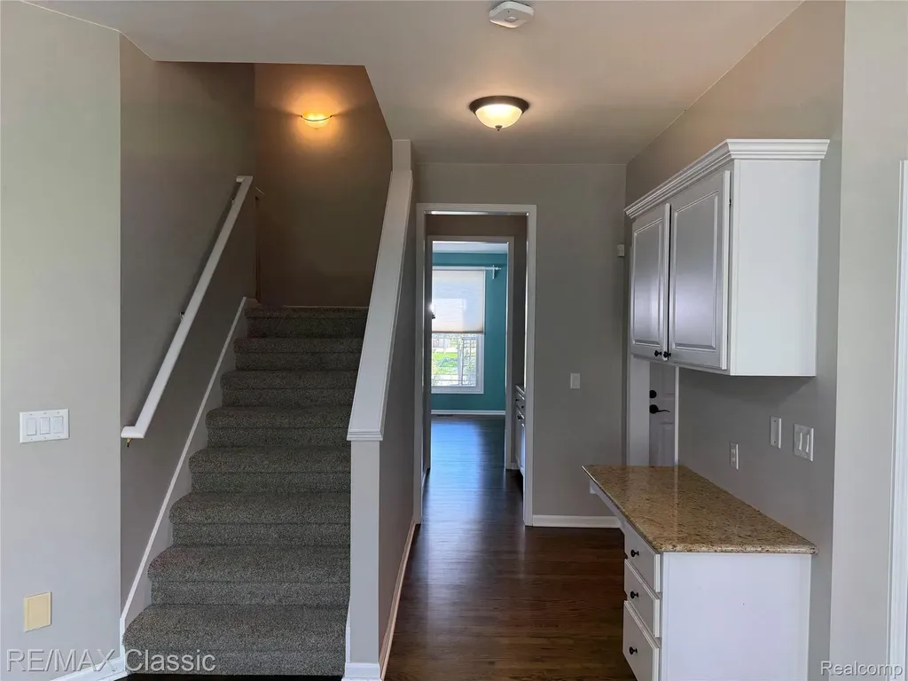 47272 Woodlong Drive Canton Charter Township MI 48187