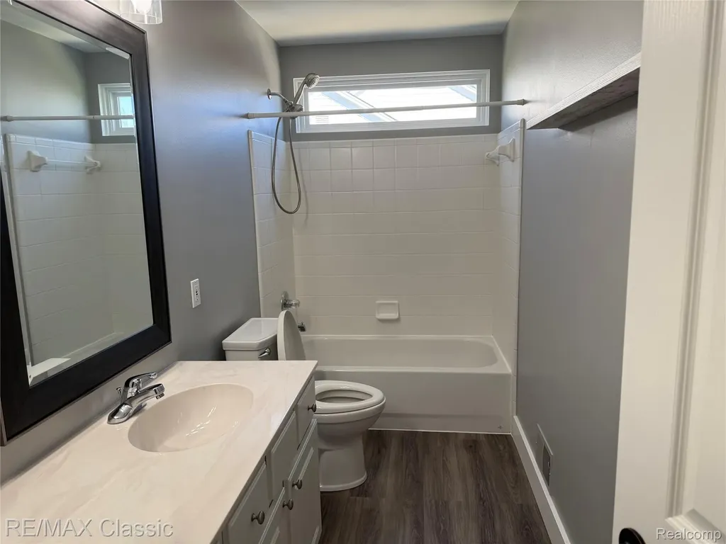 47272 Woodlong Drive Canton Charter Township MI 48187
