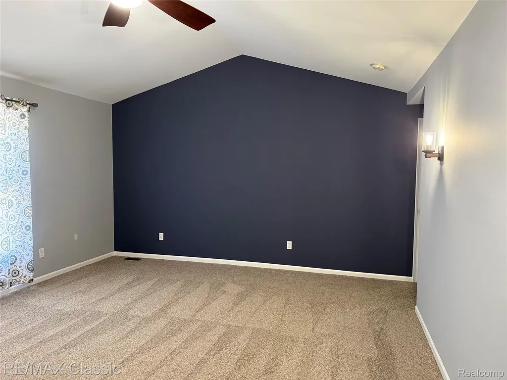 47272 Woodlong Drive Canton Charter Township MI 48187