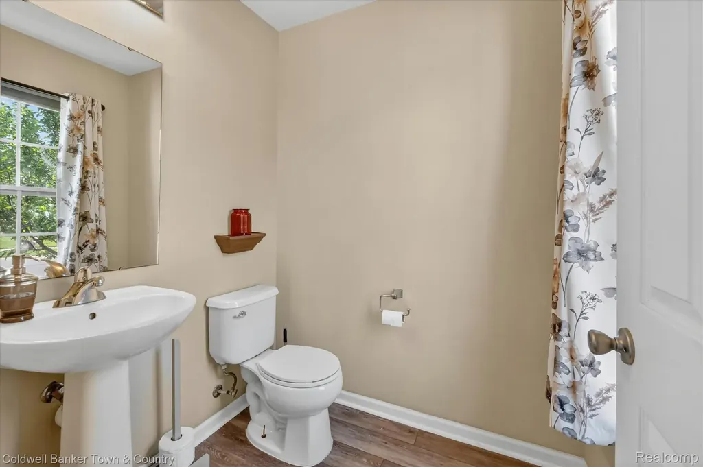 8604 Swartz River Drive Handy Township MI 48836