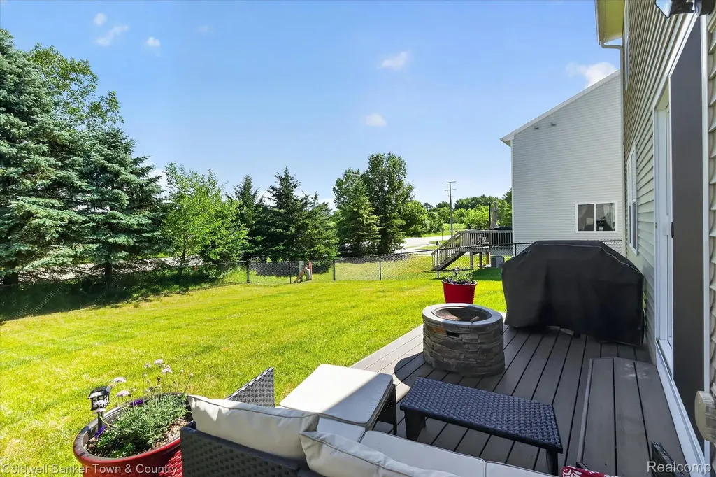 8604 Swartz River Drive Handy Township MI 48836