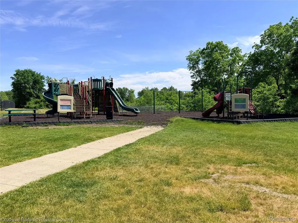 8604 Swartz River Drive Handy Township MI 48836