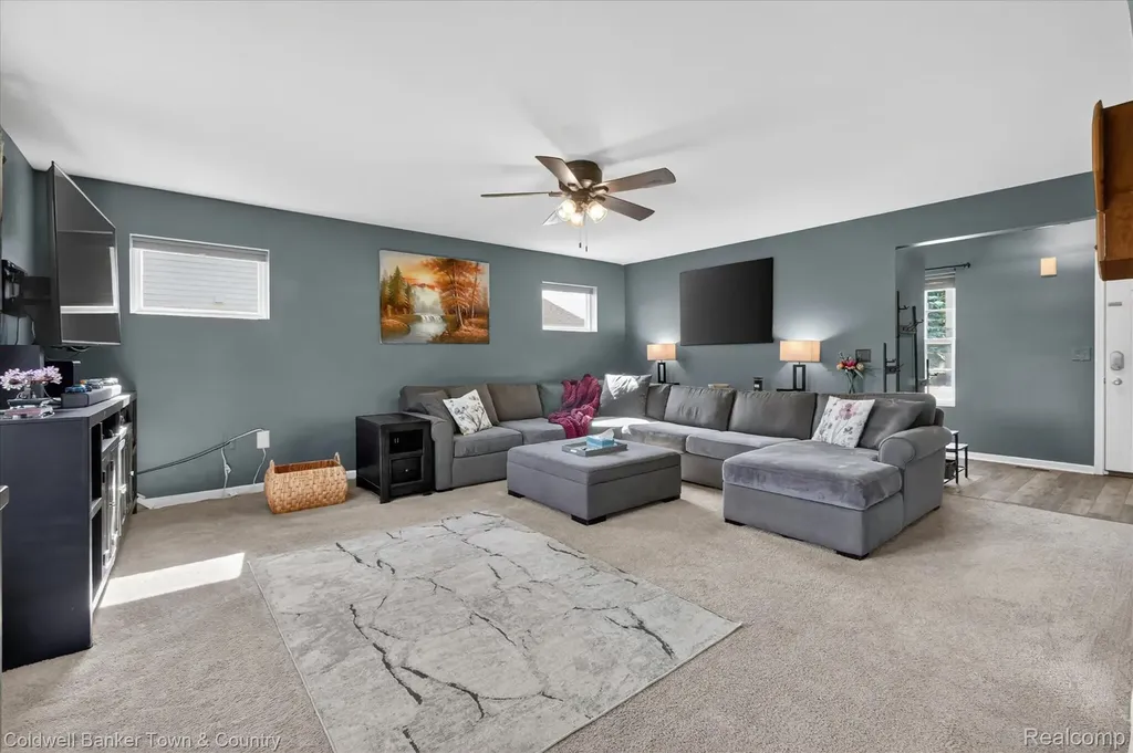 8604 Swartz River Drive Handy Township MI 48836