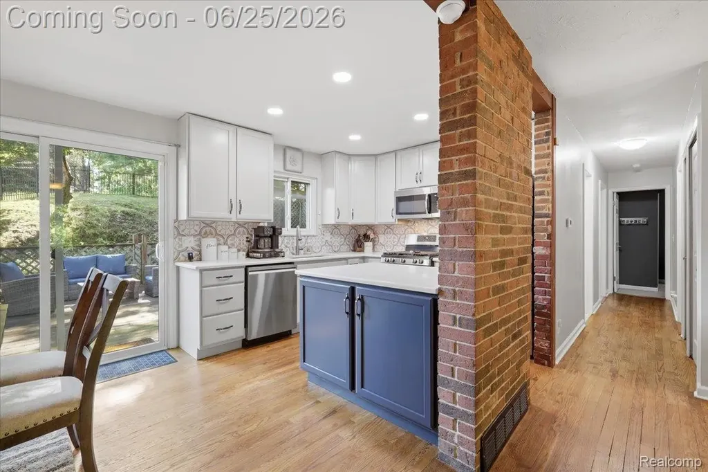 2021 Ardsley Drive Brandon Charter Township MI 48462
