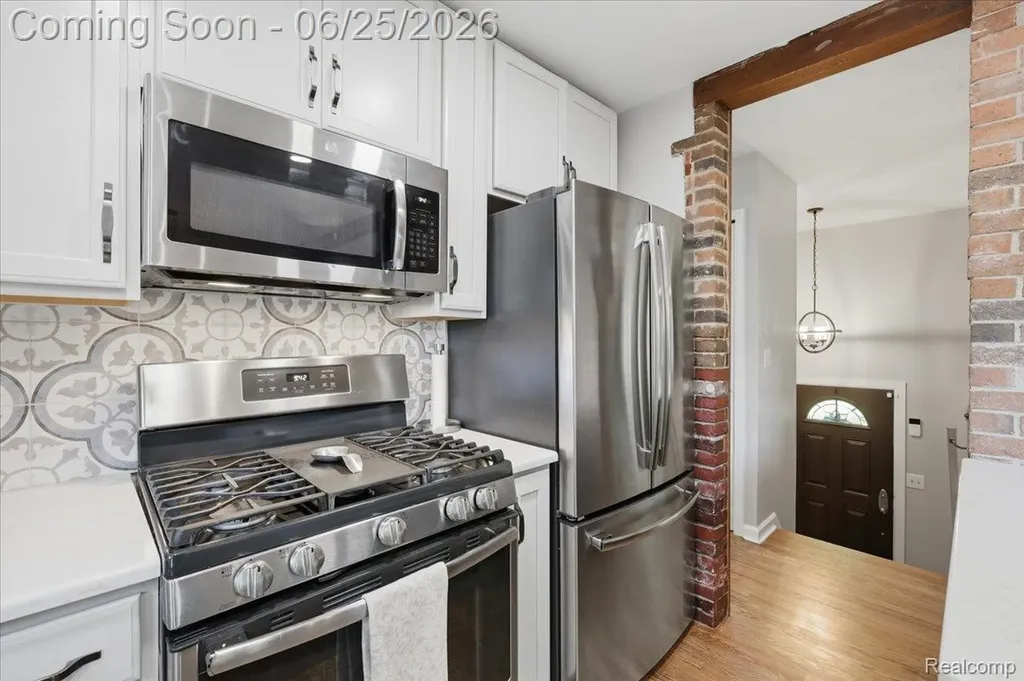 2021 Ardsley Drive Brandon Charter Township MI 48462