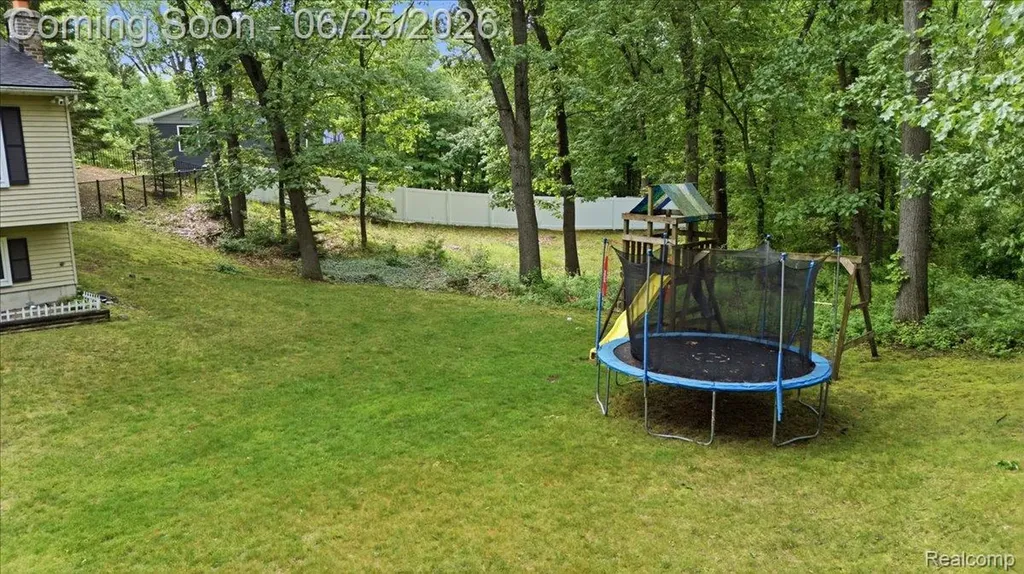 2021 Ardsley Drive Brandon Charter Township MI 48462