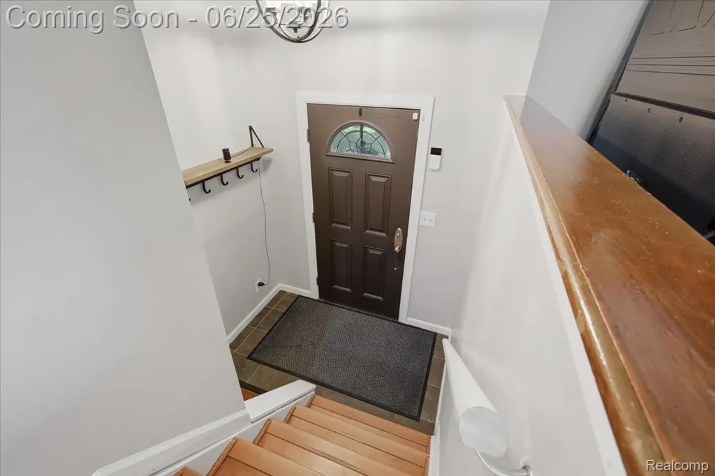 2021 Ardsley Drive Brandon Charter Township MI 48462