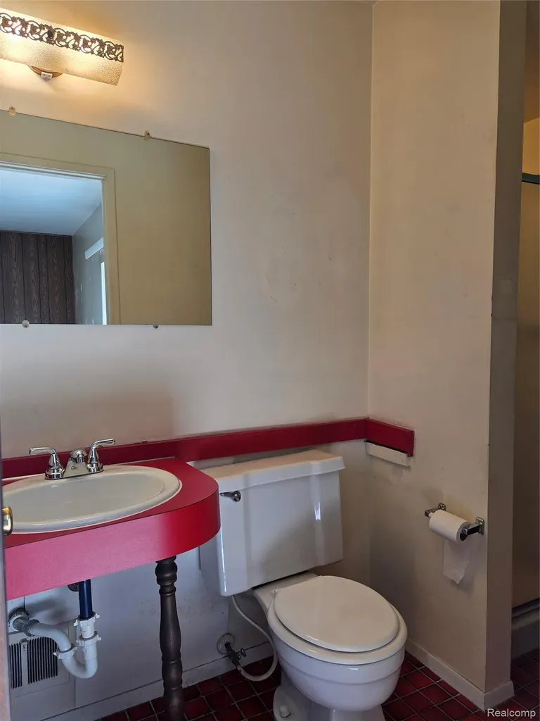 12237 Dorset Court Southgate City MI 48195