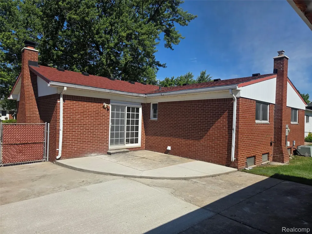 12237 Dorset Court Southgate City MI 48195