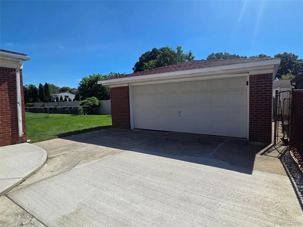 12237 Dorset Court Southgate City MI 48195
