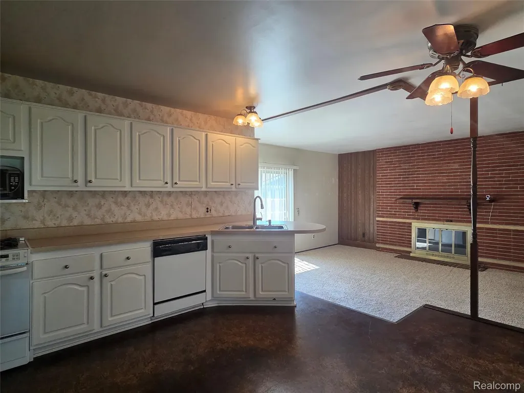 12237 Dorset Court Southgate City MI 48195
