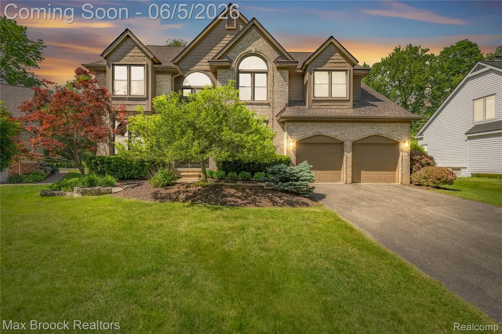 6294 Lindsay Court West Bloomfield Charter Township MI 48324