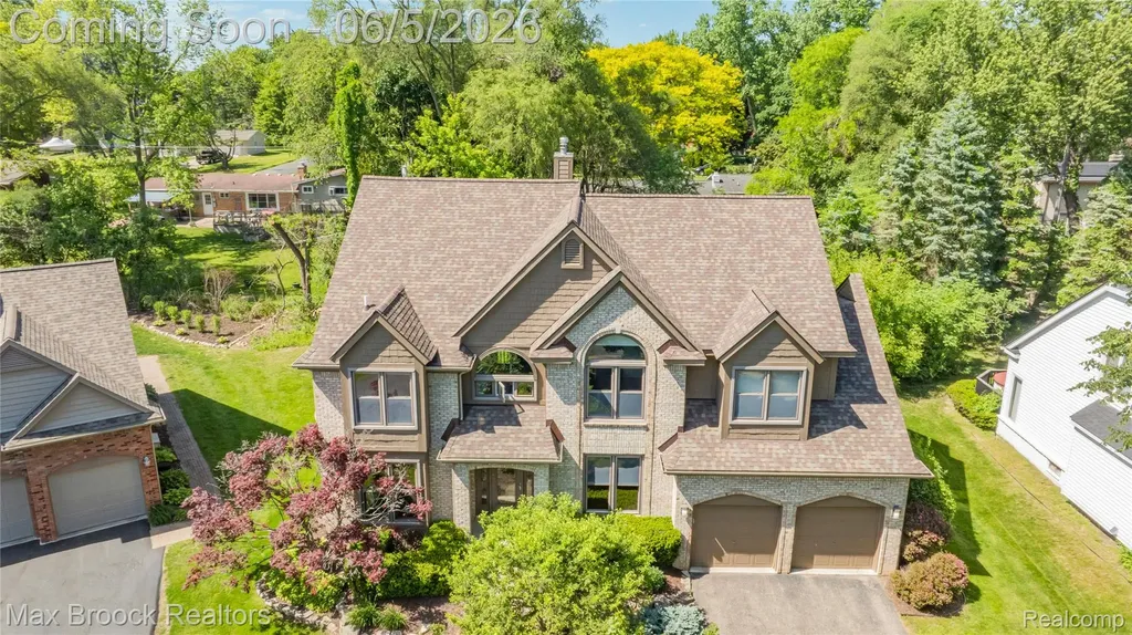 6294 Lindsay Court West Bloomfield Charter Township MI 48324