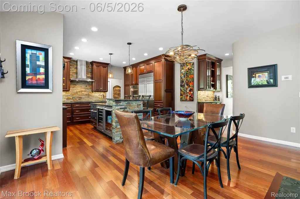 6294 Lindsay Court West Bloomfield Charter Township MI 48324