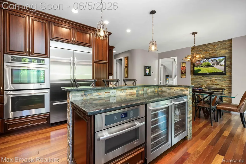 6294 Lindsay Court West Bloomfield Charter Township MI 48324