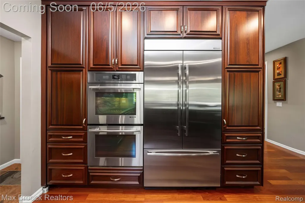 6294 Lindsay Court West Bloomfield Charter Township MI 48324
