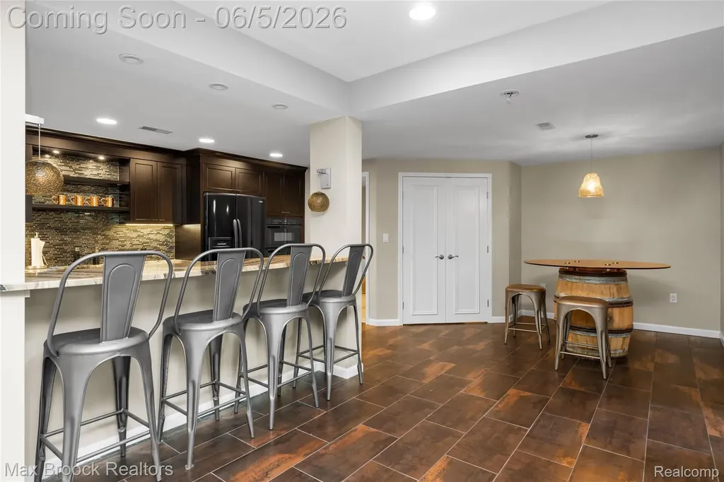 6294 Lindsay Court West Bloomfield Charter Township MI 48324