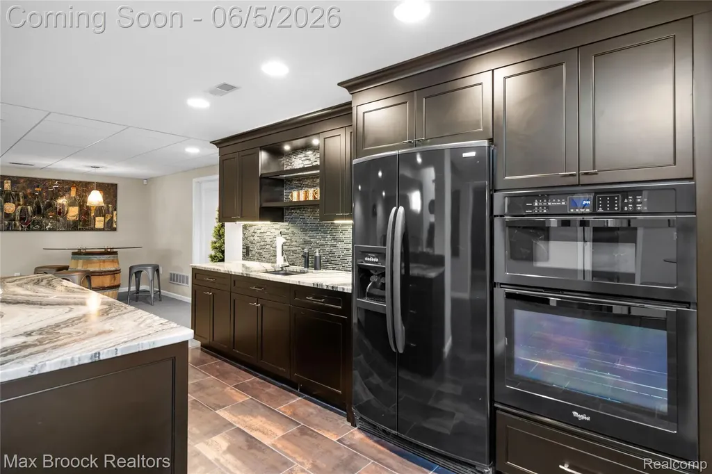 6294 Lindsay Court West Bloomfield Charter Township MI 48324