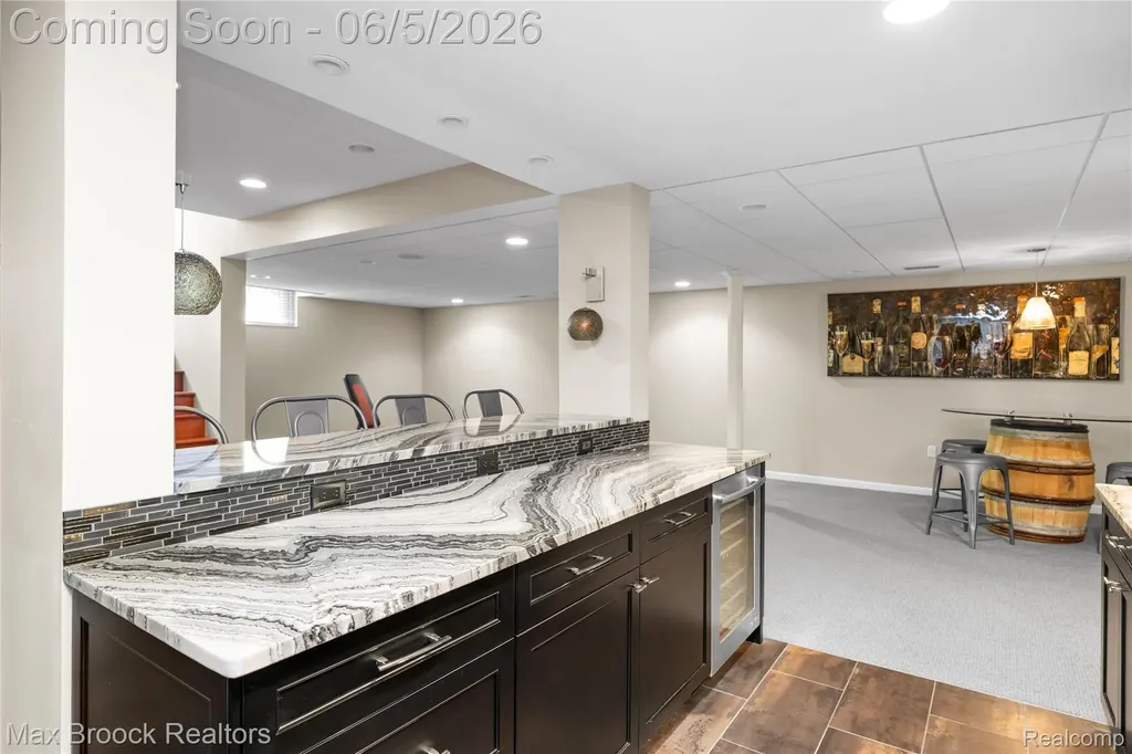 6294 Lindsay Court West Bloomfield Charter Township MI 48324
