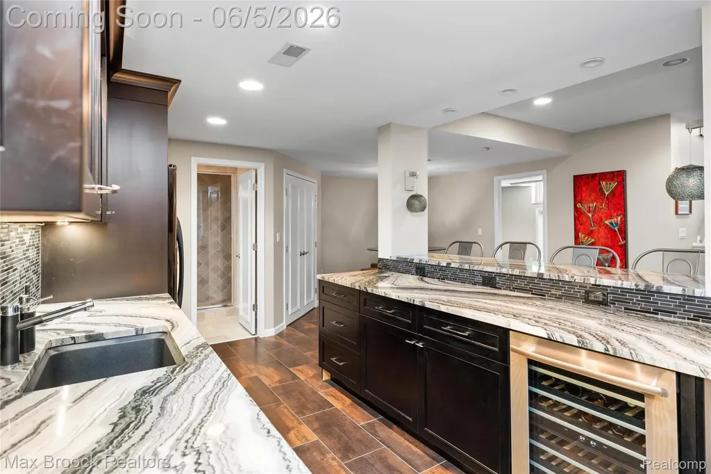 6294 Lindsay Court West Bloomfield Charter Township MI 48324