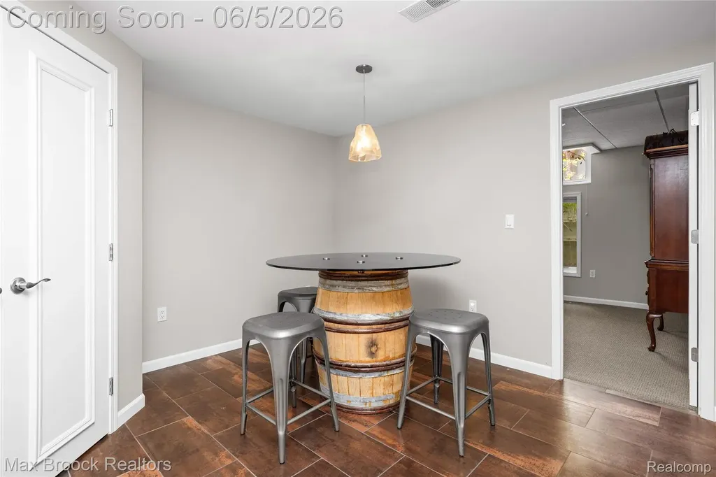 6294 Lindsay Court West Bloomfield Charter Township MI 48324