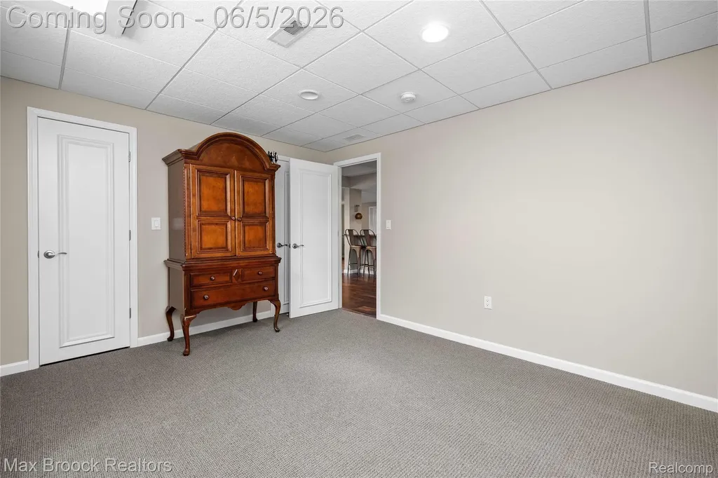 6294 Lindsay Court West Bloomfield Charter Township MI 48324