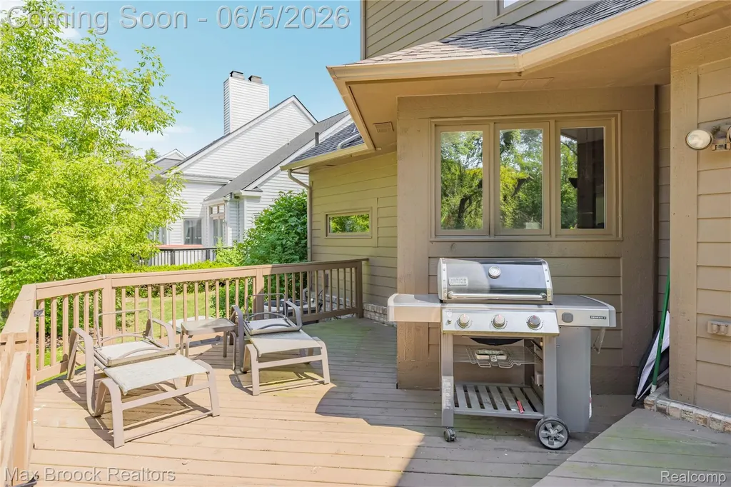 6294 Lindsay Court West Bloomfield Charter Township MI 48324