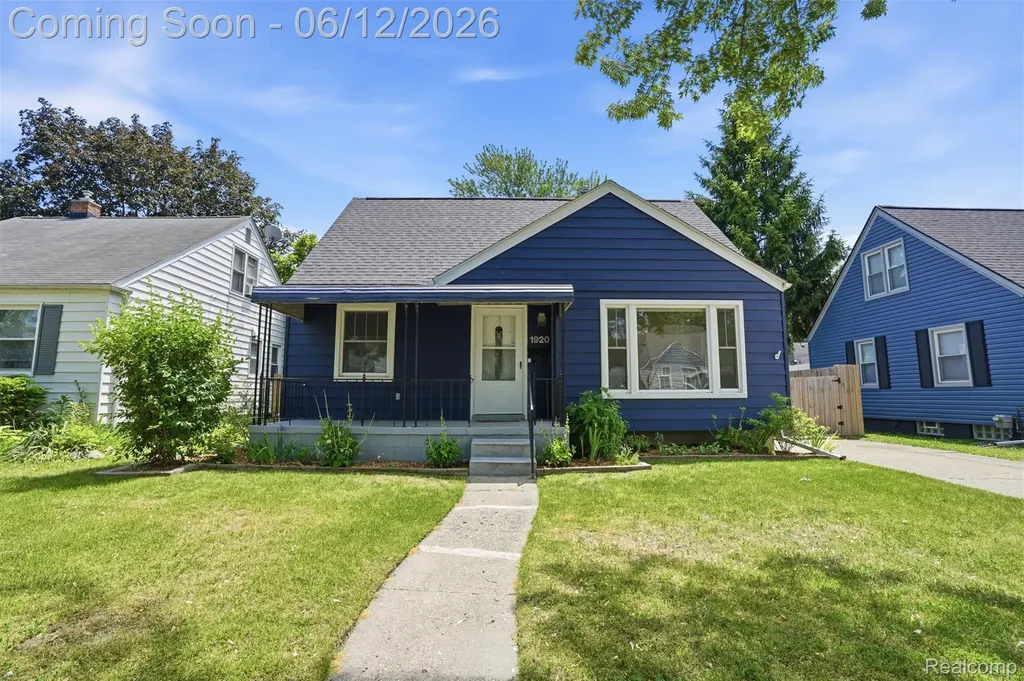 1920 Brockton Avenue Royal Oak City MI 48067