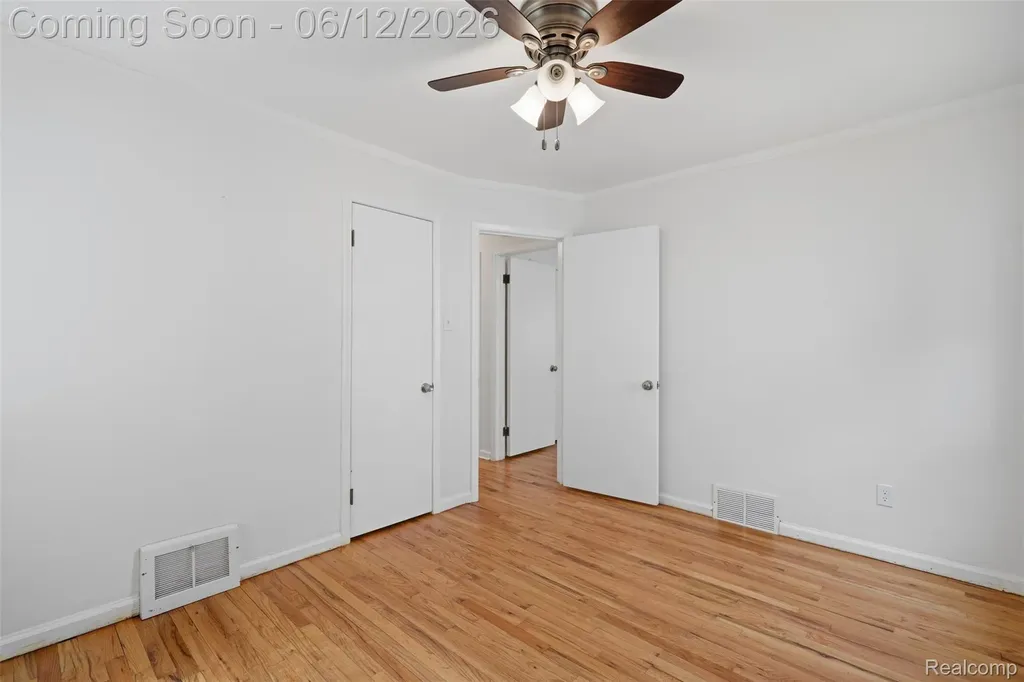 1920 Brockton Avenue Royal Oak City MI 48067