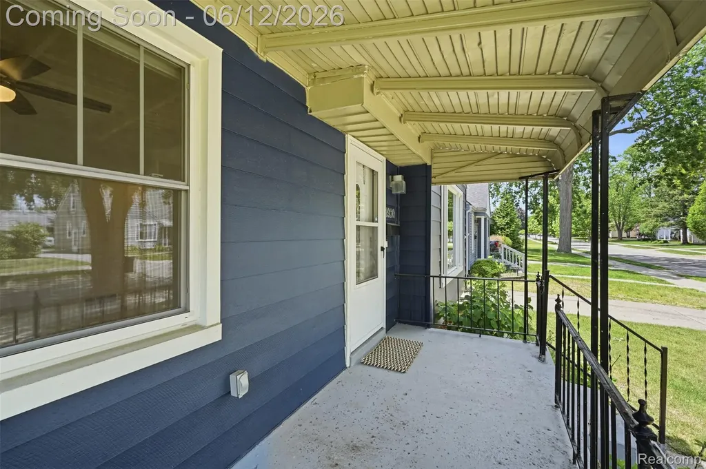 1920 Brockton Avenue Royal Oak City MI 48067