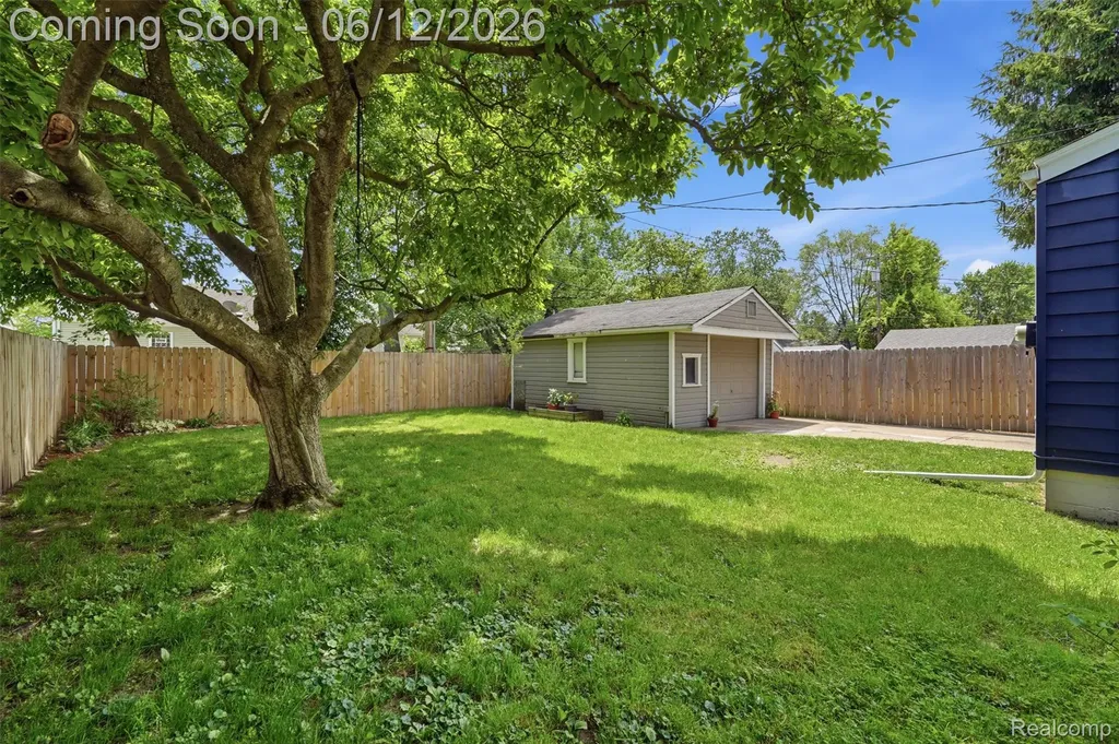 1920 Brockton Avenue Royal Oak City MI 48067