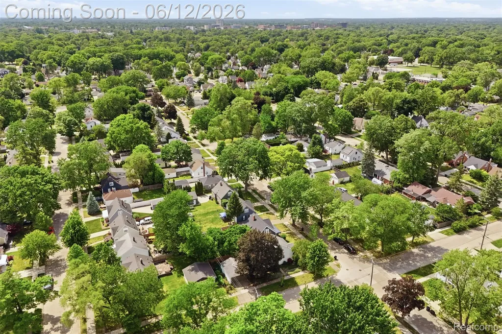 1920 Brockton Avenue Royal Oak City MI 48067
