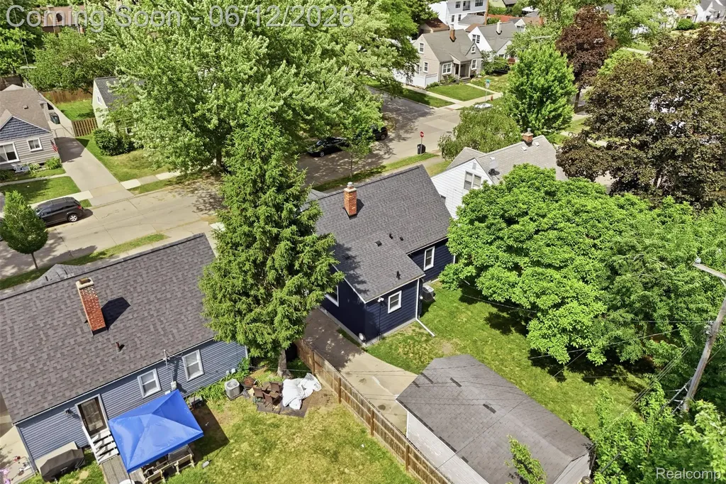 1920 Brockton Avenue Royal Oak City MI 48067