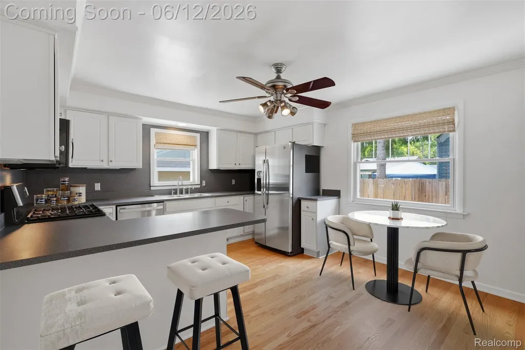 1920 Brockton Avenue Royal Oak City MI 48067