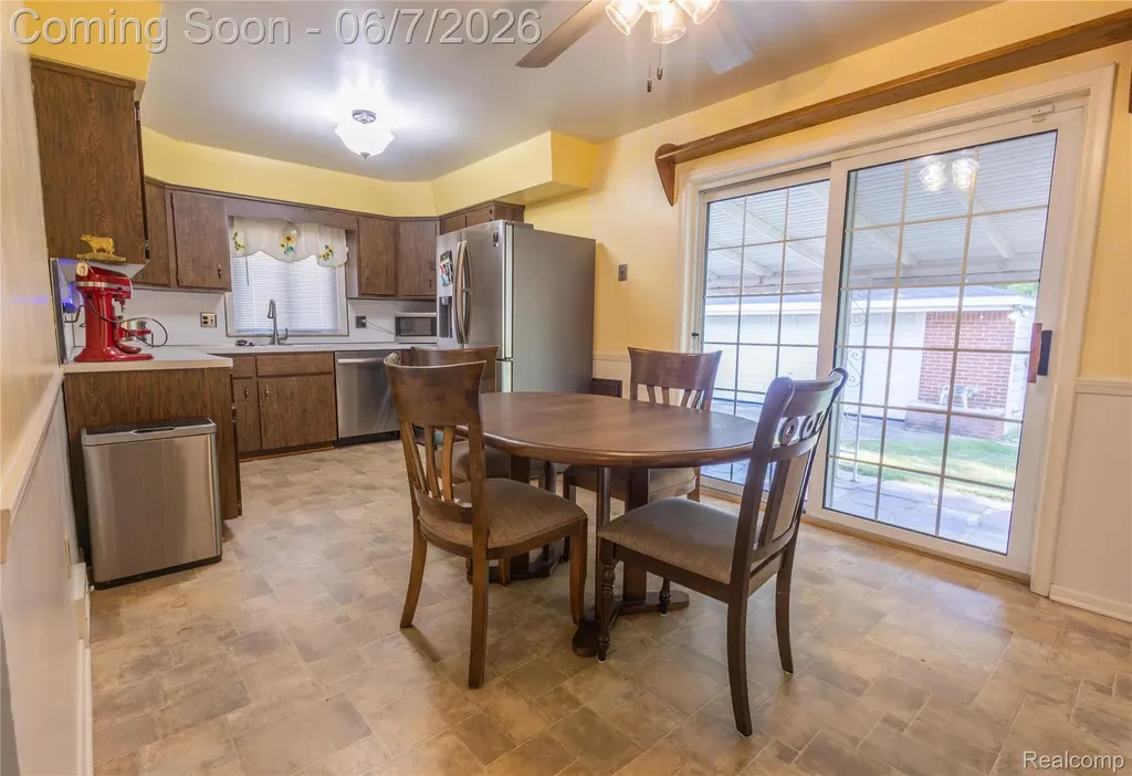 29447 Ravine Drive Livonia City MI 48152